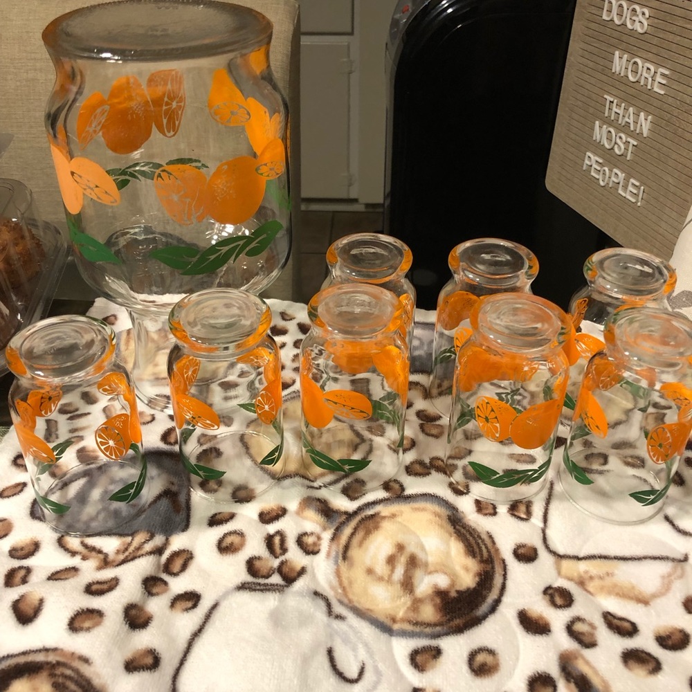 Pitcher with glasses Libby